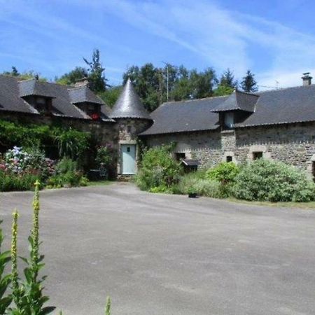 Le Petit Chateau Apartment Noyal-Pontivy Exterior photo